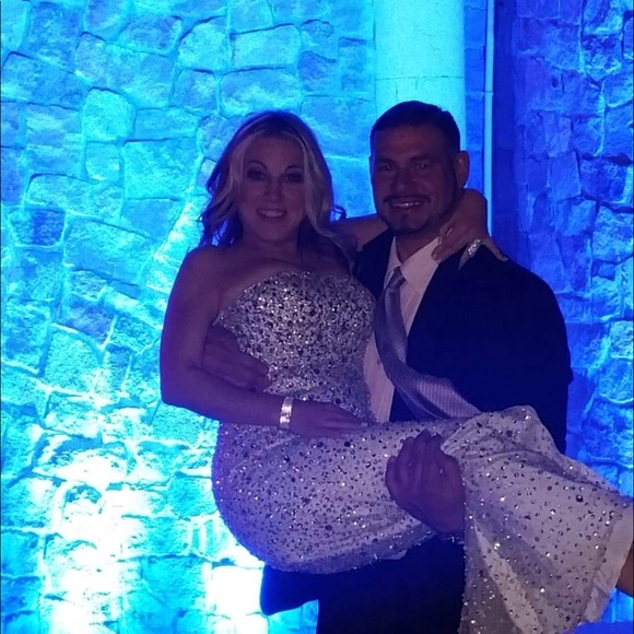 Meet your Posher, Kristine - Picture 1 of 1